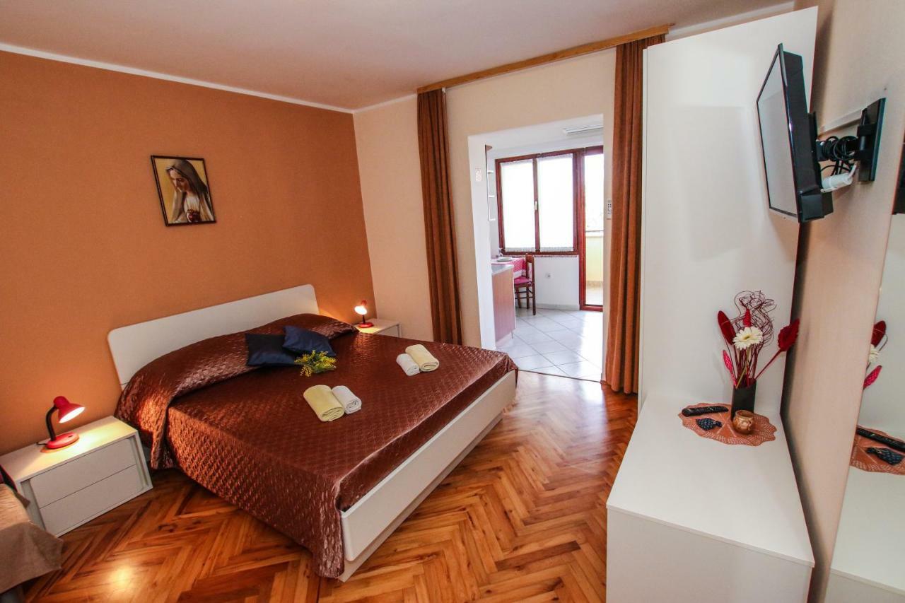Apartments Ritosa Poreč Extérieur photo