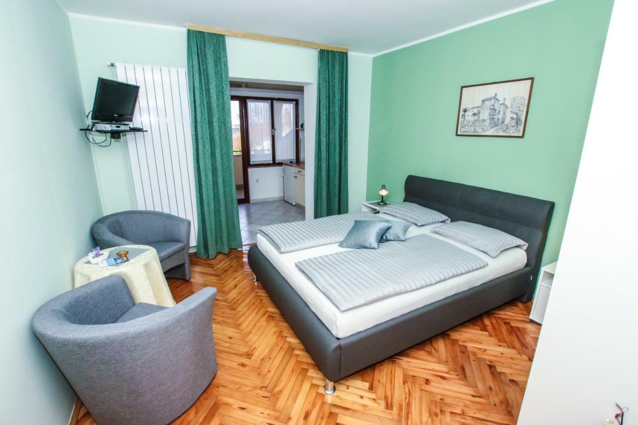 Apartments Ritosa Poreč Extérieur photo